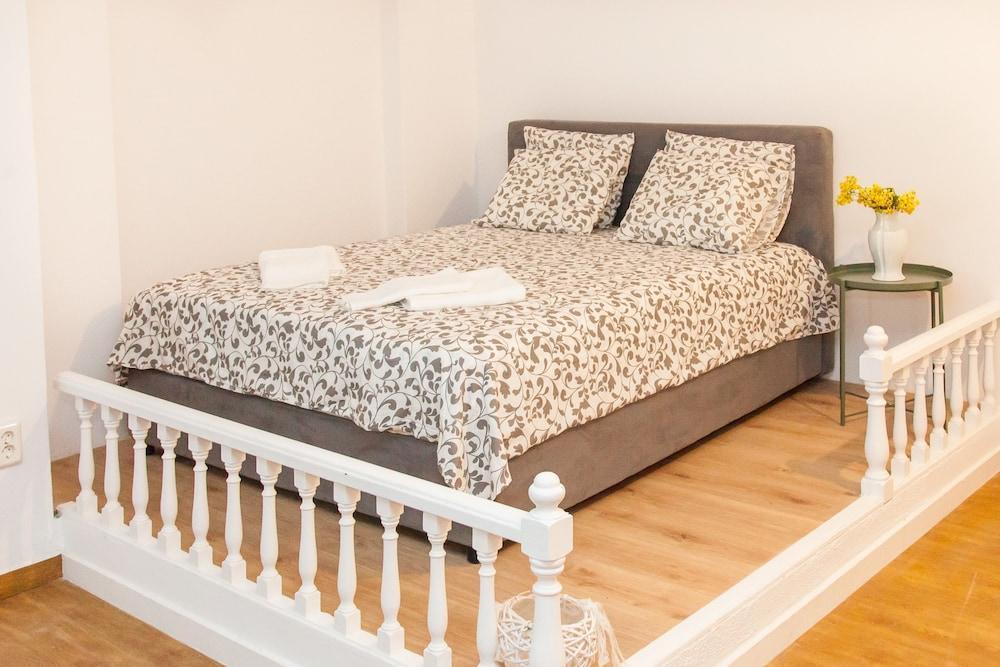 Glyfada Square Modern And Cozy Apartment Voula Экстерьер фото